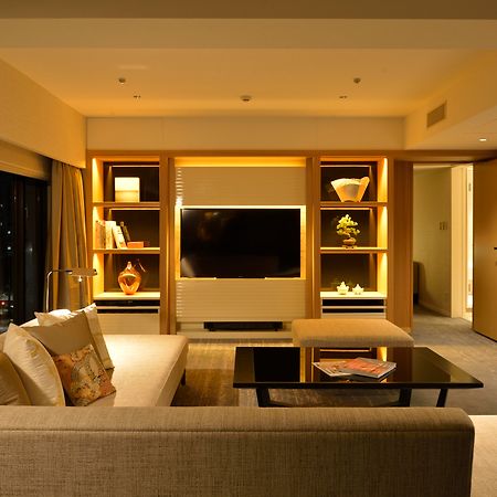 Kyoto Tokyu Hotel Esterno foto A living room in a suite at the Mandarin Oriental, Tokyo