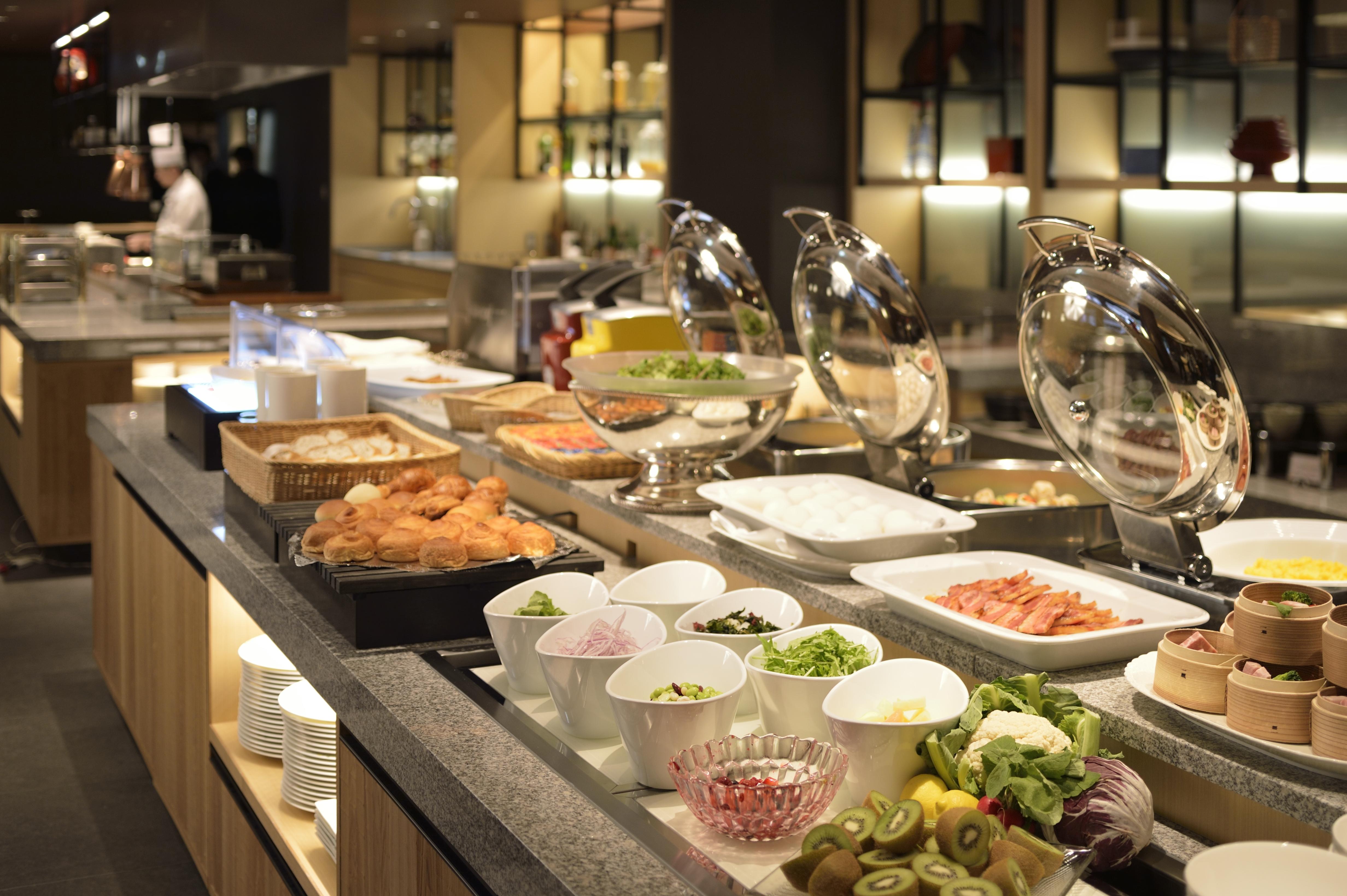 Kyoto Tokyu Hotel Esterno foto A salad bar