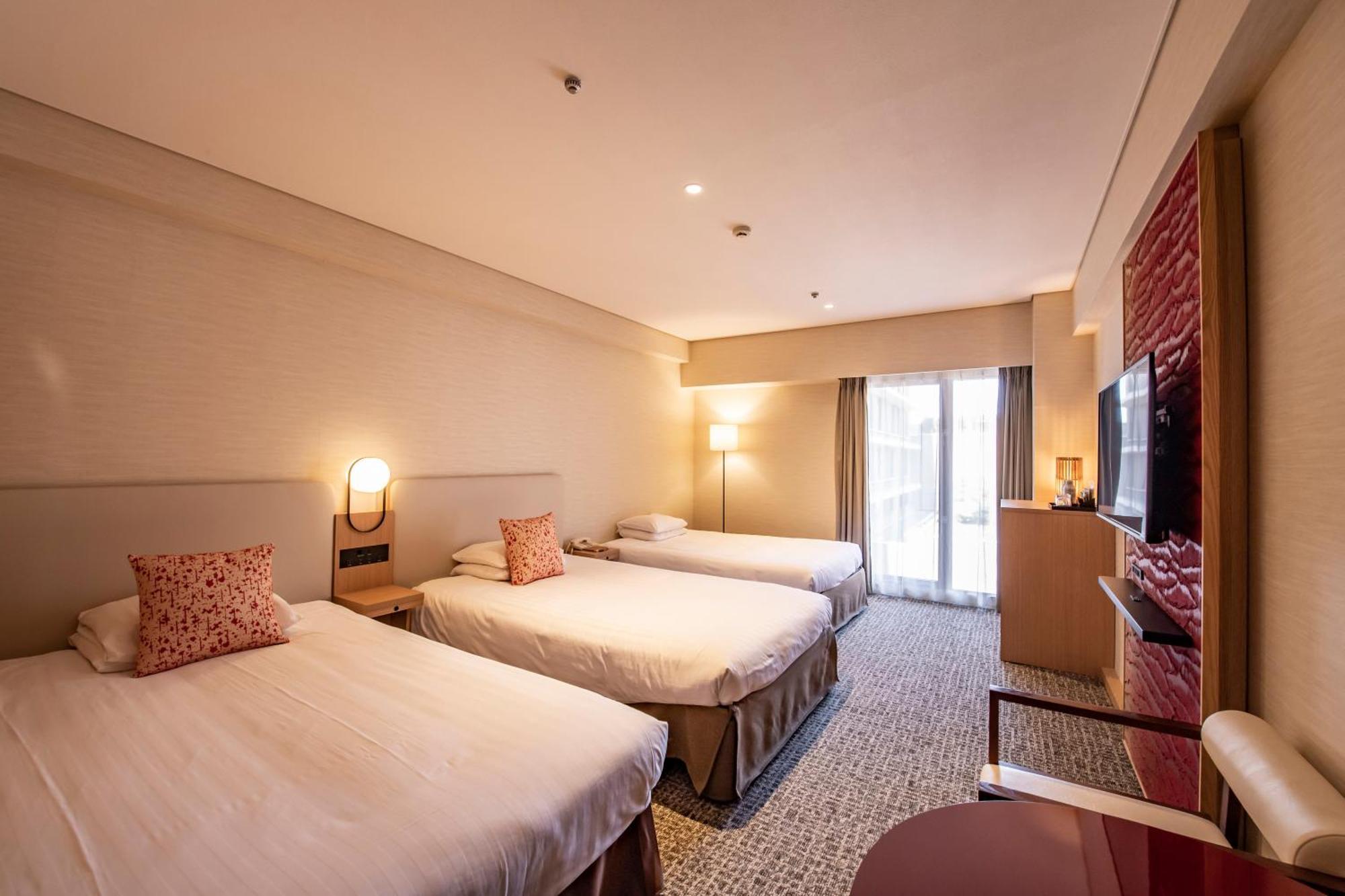 Kyoto Tokyu Hotel Esterno foto Deluxe Triple Room
